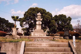 蜂須賀家墓所（興源寺）
徳島市下助任町の写真